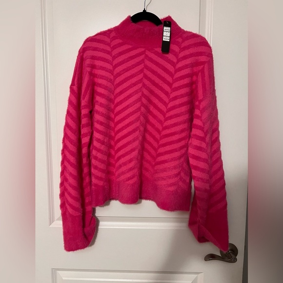 Belldini size large sweater (NWT) - Picture 1 of 7